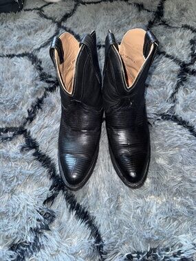 Tecovas Black Lizard-Embossed Western Ankle Boots
